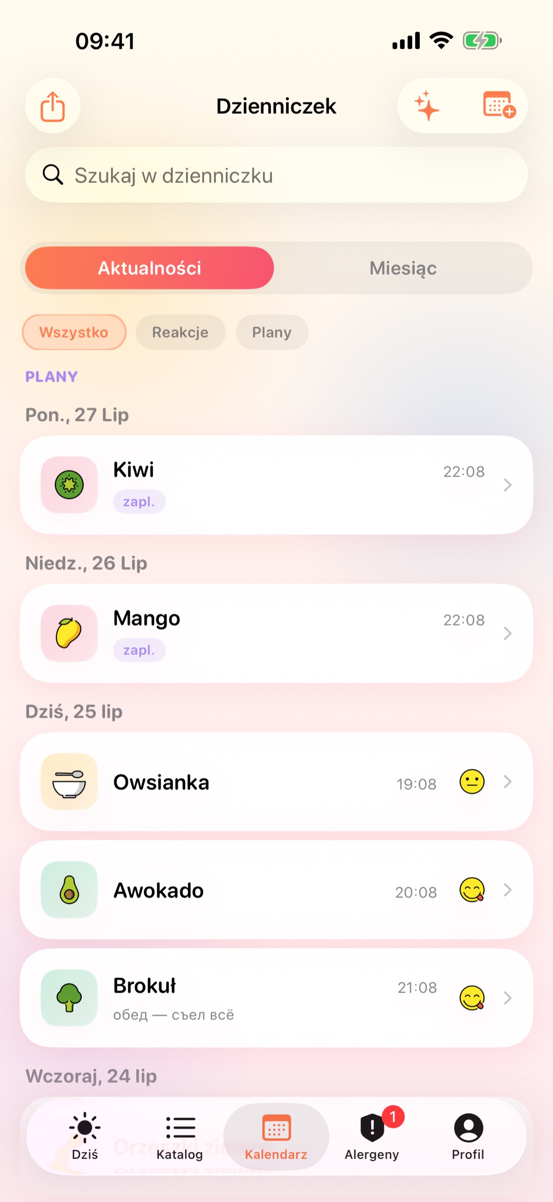 Kalendarz z filtrami i zaplanowanymi posiłkami